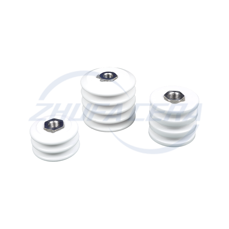 Penebat seramik alumina